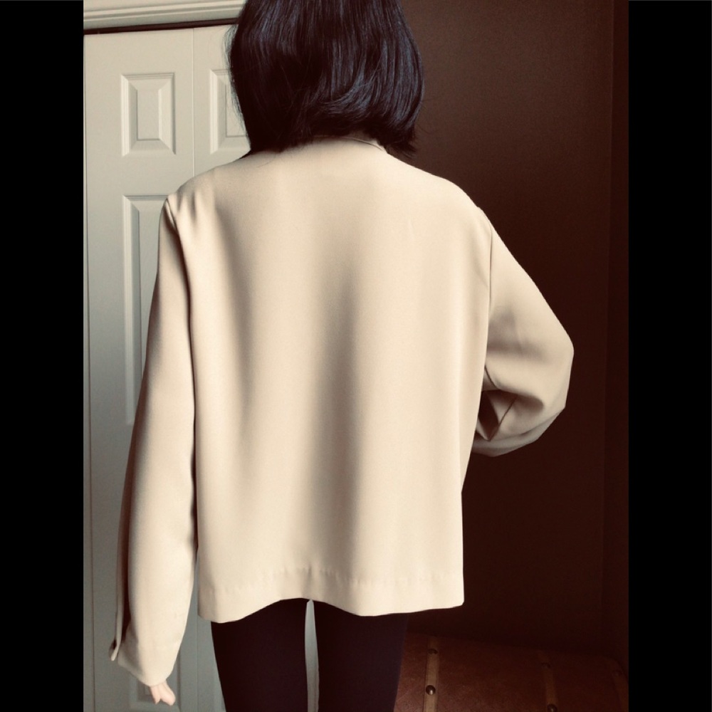 Evan Picone Creamy Butterscotch Blouse - Picture 2 of 9